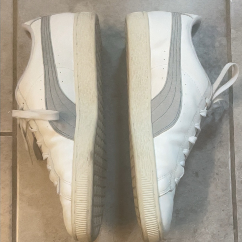 Puma White and Gray Sneakers - Picture 3 of 10